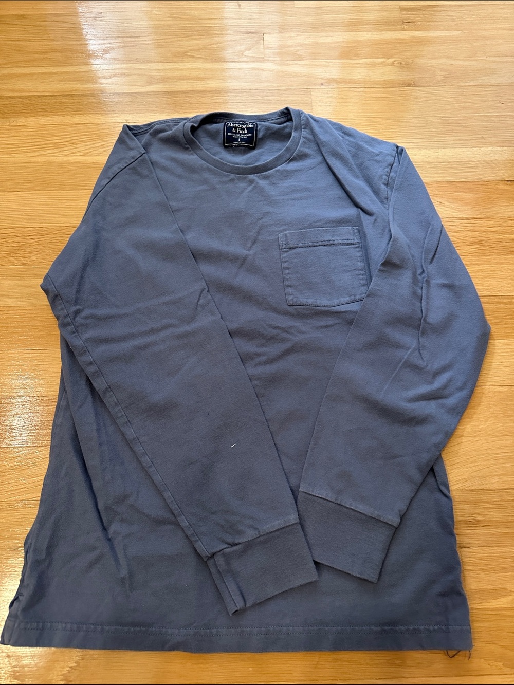 Abercrombie & Fitch Men's Long-Sleeve Pocket Tee - Slate